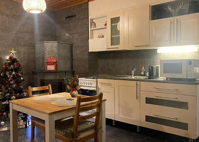 Дом отдыха Borealis Forest House With Private Sauna *